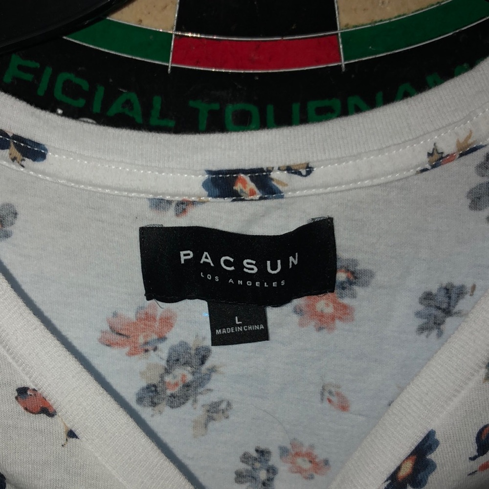 Pacsun floral T shirt - Picture 2 of 2